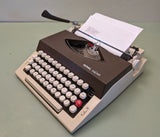 Royal Safari - Portable - Manual Typewriter F*S