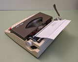 Royal Safari - Portable - Manual Typewriter F*S