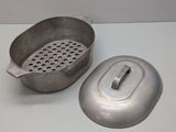 WagnerWare Sidney -0- Magnalite 8 quart Oval Roaster 4265-P  with cast trivet and lid
