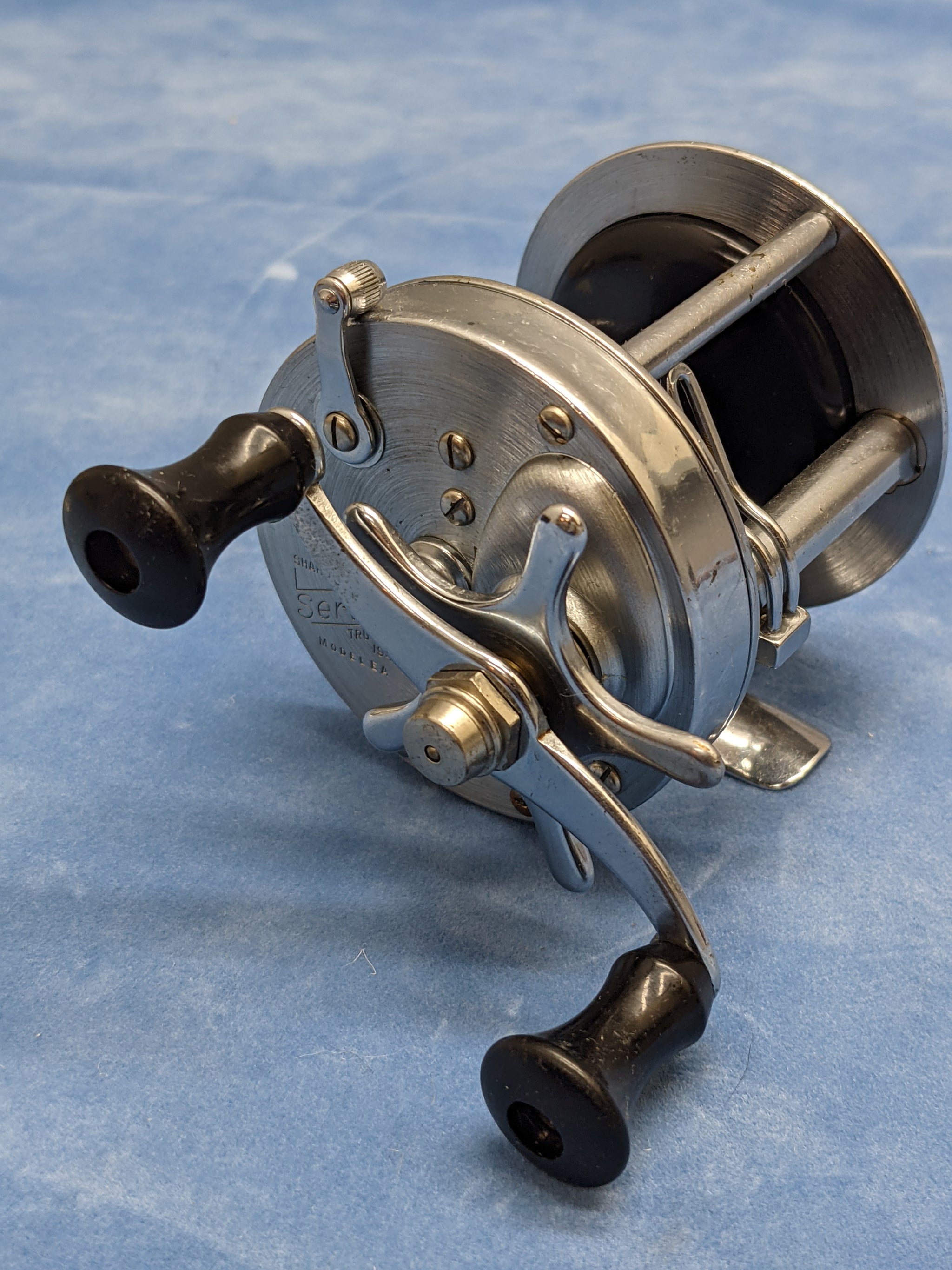 Moulinet de pêche vintage Shakespeare modèle 1944 GE USA Moulinet de pêche vintage Shakespeare modèle 1944 GE USA