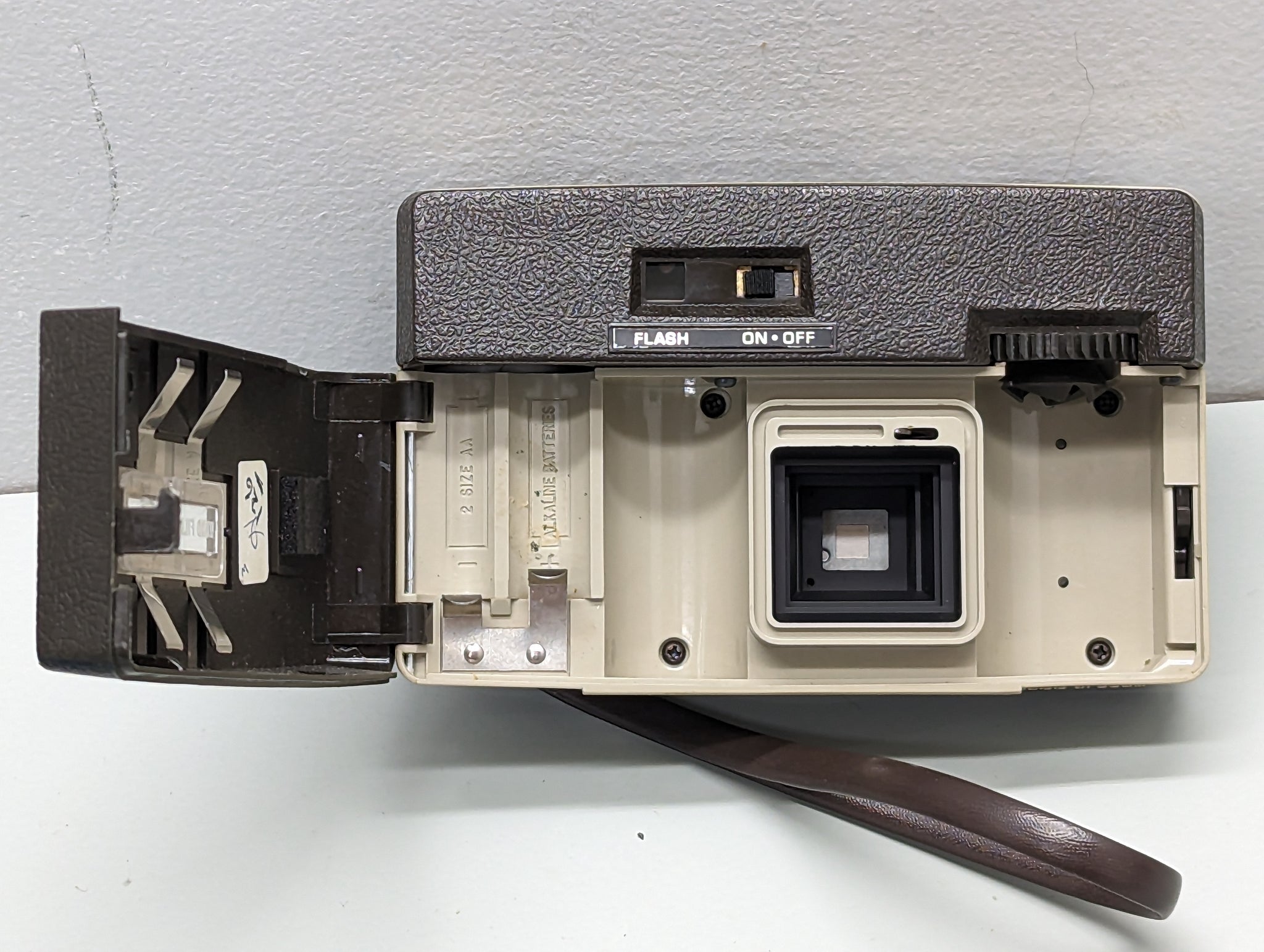 Keystone Everflash 20 Camera* with Electric Eye, in box with documents ...