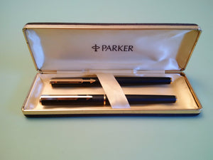 Parker Arrow Fountain Pen with M-nib (model F34) and Ballpoint Pen Set F*S