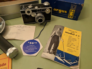 Argus C3 35mm * Rangefinder Camera and Case F*S