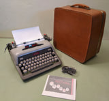 Royal Futura 800 Portable Manual Typewriter F*S