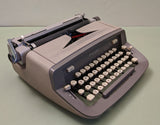 Royal Sabre Portable Manual Typewriter F*S