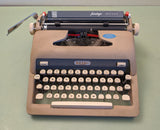 Royal Heritage Deluxe Portable Manual Typewriter F*S