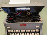 Royal Office Ambassador Mechanical typewriter F*S