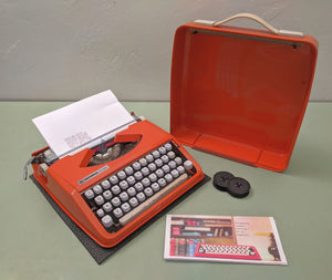 Hermes Rocket Baby Manual Portable Typewriter ready to type ! F*S